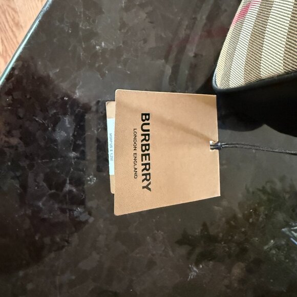 Burberry 1000% Authentic, Large Camera Cross Body Bag - Picture 3 of 7